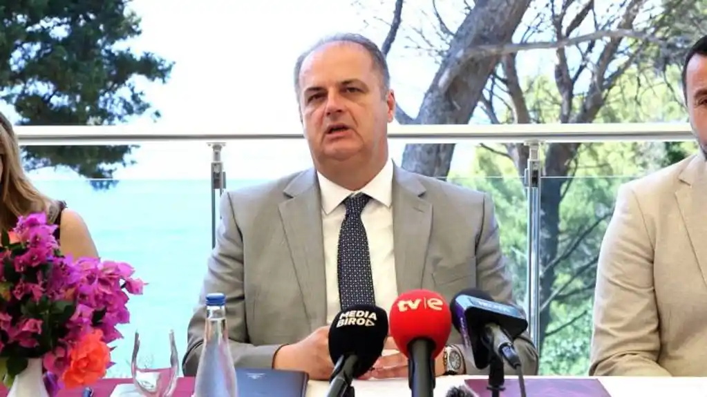 Nimanbegu: Opština Ulcinj ima VIŠE REGISTROVANIH  turista nego 2024. godine