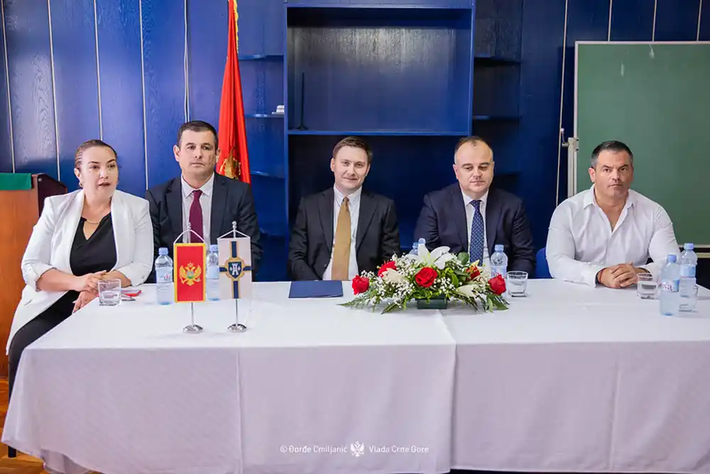 Opština Herceg Novi donirala rendgen Bolnici Meljine vrijedan 91.960 eura; Šimun: Opšta bolnica Meljine od izuzetne važnosti za zdravstveni sistem Crne Gore