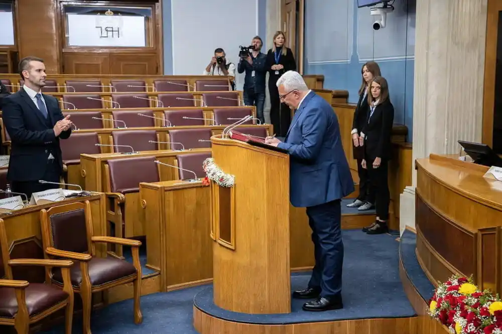 Premijerski sat zakazan za 27. jun, istog dana kad i Međuvladina konferencija s EU