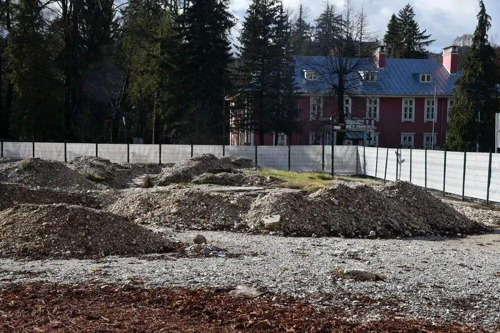 Prvo projektovanje, pa izgradnja Lokande na Cetinju