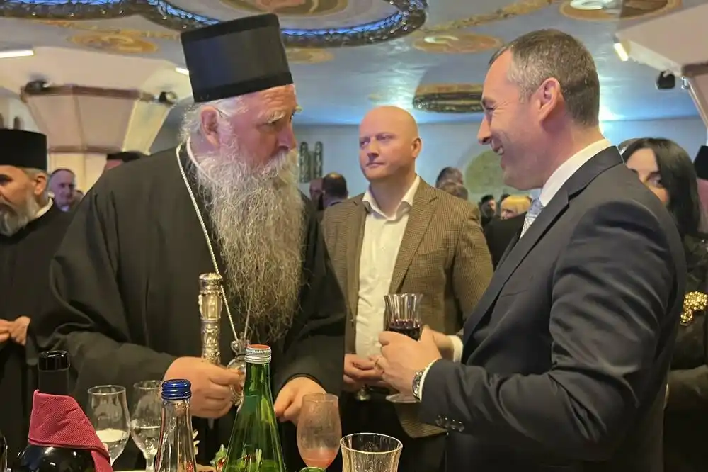Šćekić: Naša je obaveza da čuvamo naš identitet, naš srpski narod, ne pristajemo na zaborav, na prekrajanje istorije