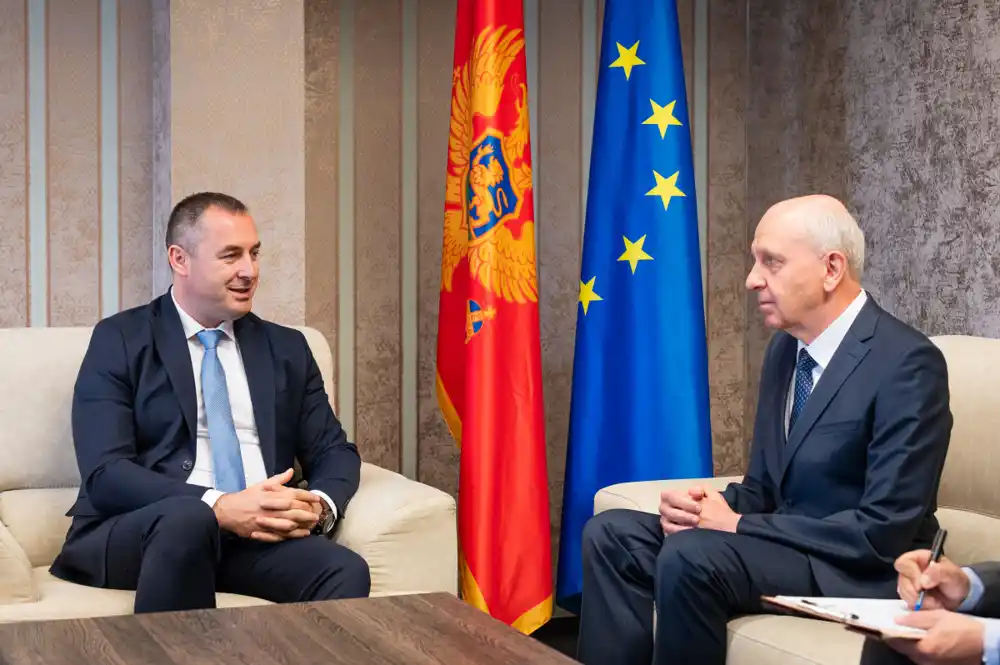 Šćekić se sastao sa ruskim ambasadorom: Sport i sportisti imaju snagu da grade mostove između zajednica i država