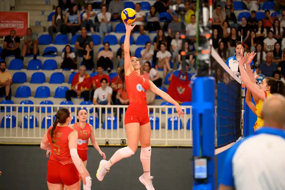 Đurović ostaje u Portugalu ali mijenja tim