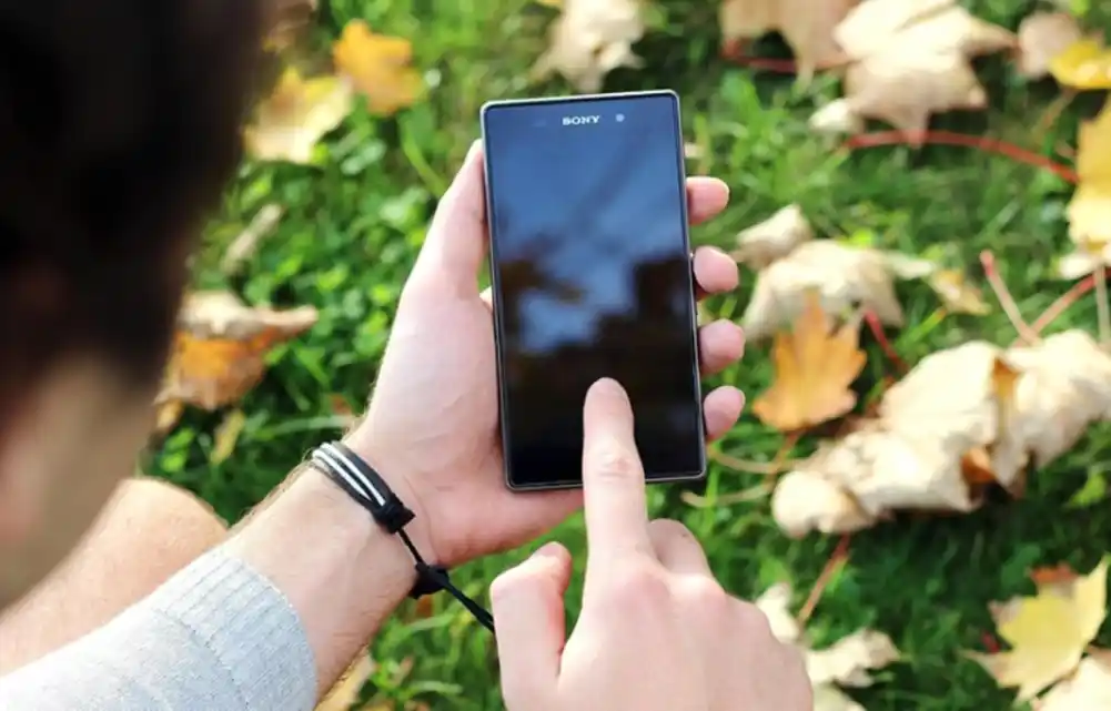 Zašto Nijemci gomilaju milione starih mobilnih telefona
