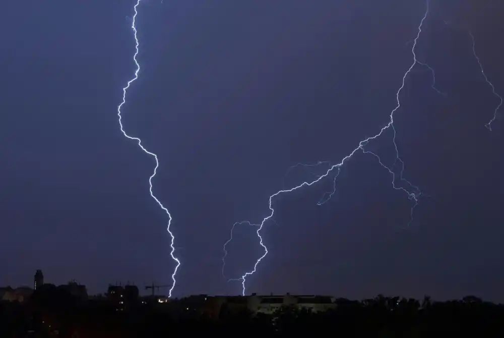 Beranac stradao od udara groma