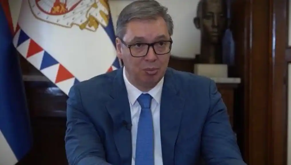 Bivša austrijska ministarka: Vučić u teškoj situaciji, nema jasnog kursa