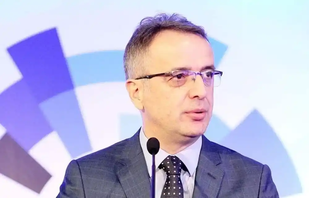 Danilović: Domaći tompsonovci, zlo koje pronosite Crnom Gorom i mržnja koju sijete zaslužuje da se normalni svijet ujedini