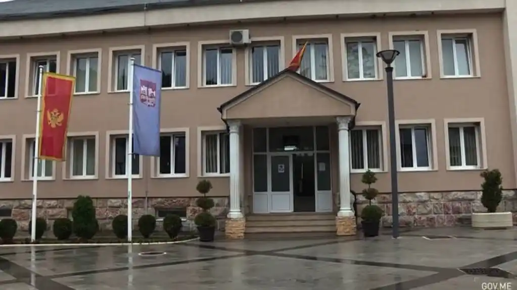 DPS: Skandal na svečanoj sjednici SO Andrijevica, Raketić građane nazvao montenegrinima i fašistima