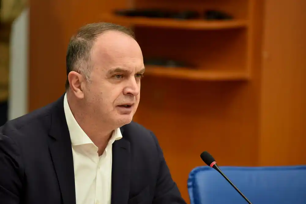 Đeljošaj se sastao sa direktorom FBI-a