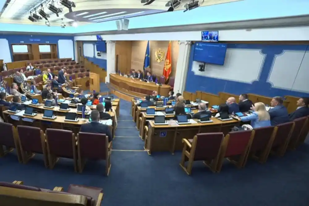 Hadžić: Nijedno pravo, pa ni pravo na protest, ne smije ugrožavati druga prava
