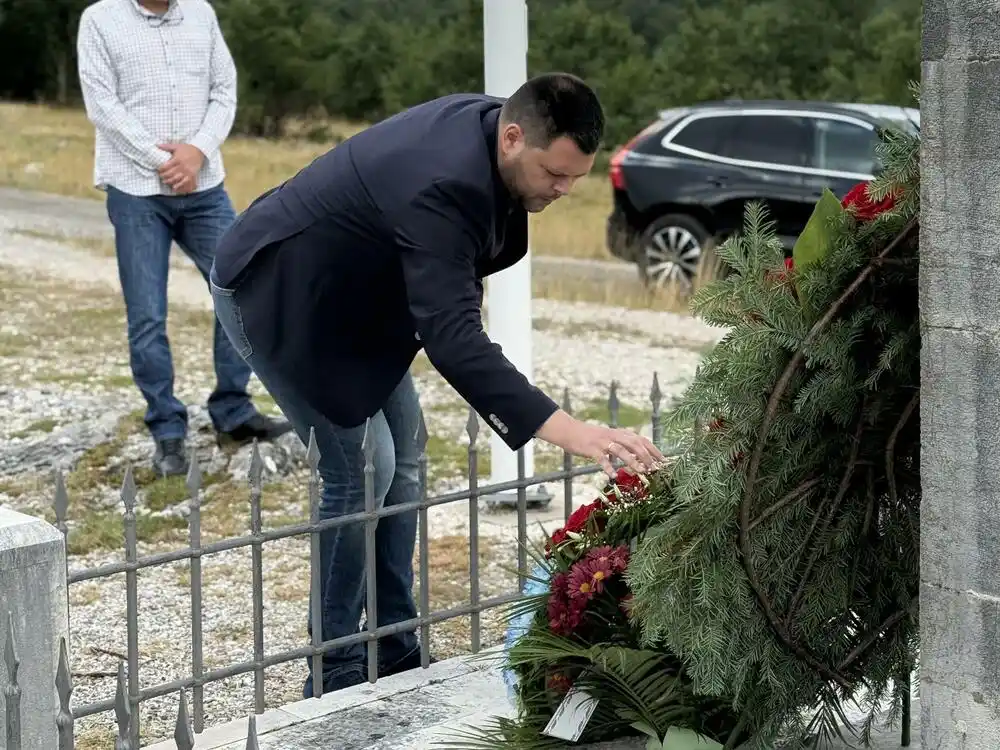 Kovačević: Ne smijemo zaboraviti junake koji su svoj život dali za slobodu našeg naroda