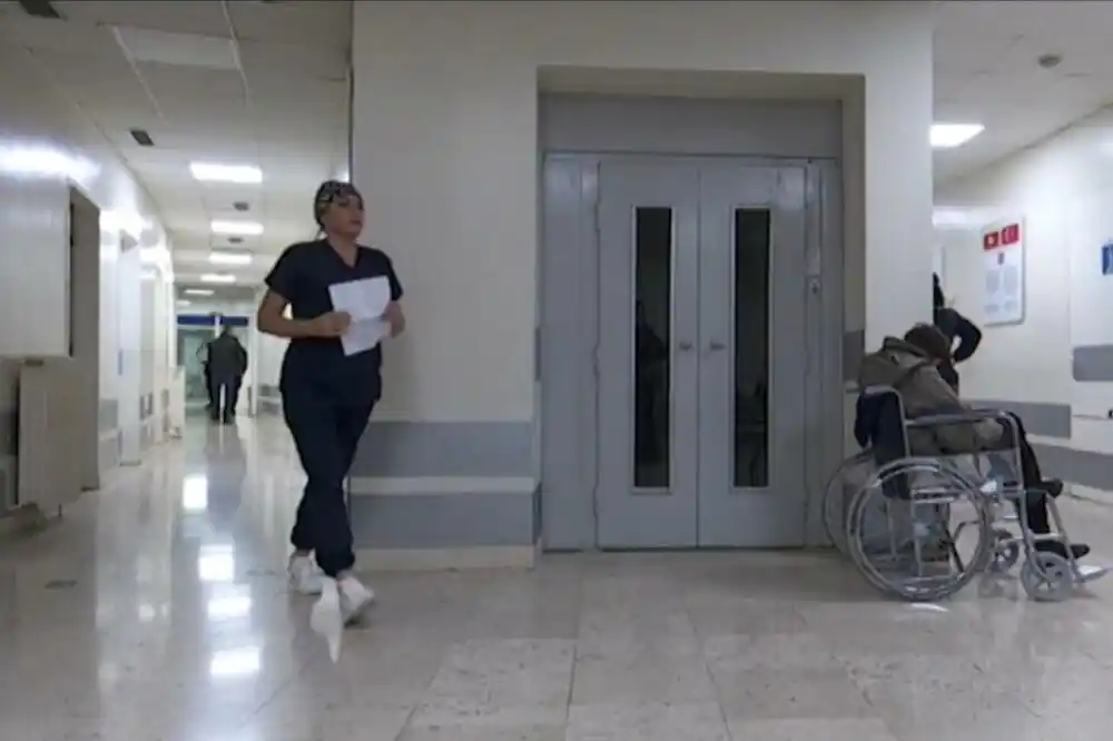Medicinske sestre i tehničari najavili protest, traže veće plate