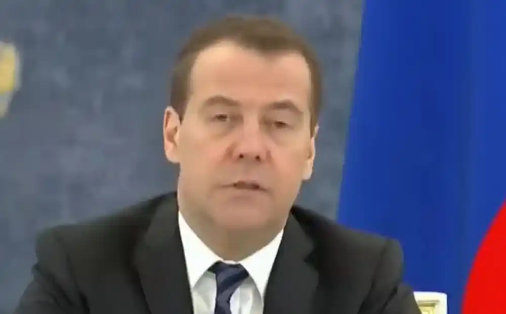 Medvedev o trgovinskom sporazumu SAD i EU: Potpuno poniženje za Evropljane