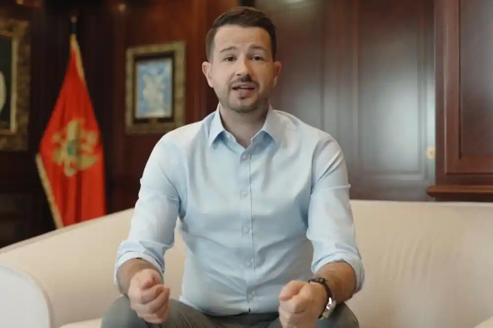 Milatović pokrenuo stipendijski program za studente na prestižnim univerzitetima u inostranstvu: „Po 5.000 eura…“