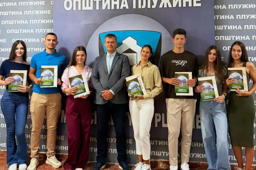 Opština Plužine nagradila najbolje učenike