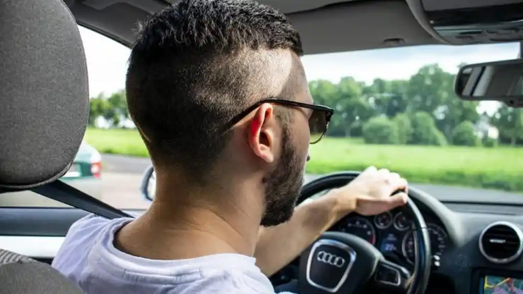 Osam savjeta za SIGURNIJU VOŽNJU tokom ljetnih mjeseci