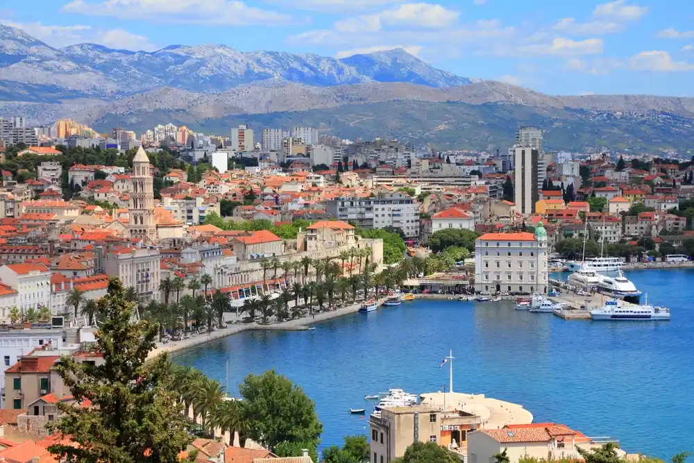 Pomama za jabukovim sirćetom u Hrvatskoj: Turisti masovno počeli da ga nose