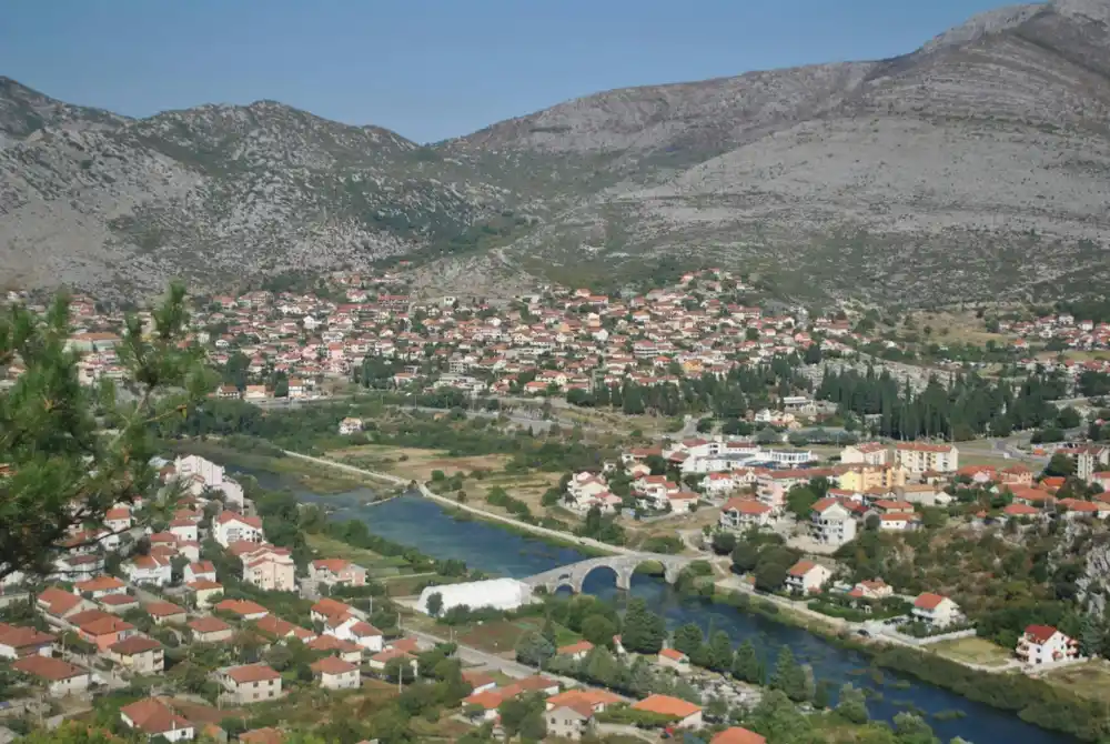 Situacija na požarištima kod Trebinja stabilnija nego prethodnih dana
