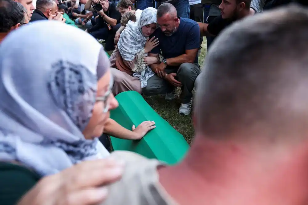 Srebrenica: Sudbine porodica onih koji će danas biti sahranjeni