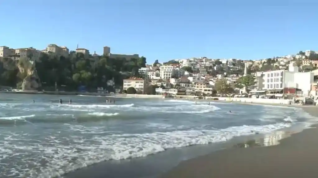 Ulcinj  PRVA opština u Crnoj Gori koja je  USVOJILA Povelju o društvenoj koheziji