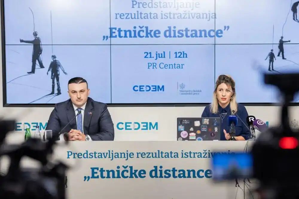 Vuksanović: Crnogorci prednjače u pogledu prihoda, Srbi imaju nešto bolje prihode od Bošnjaka i Albanaca…