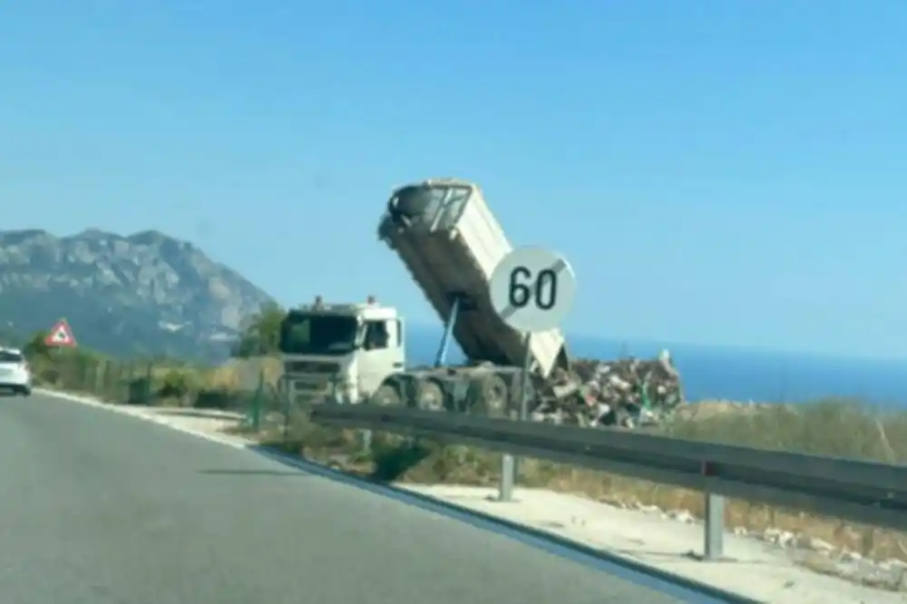Za budućnost Budve: Grad pun smeća, istorija se ponavlja, ekološka katastrofa na pomolu