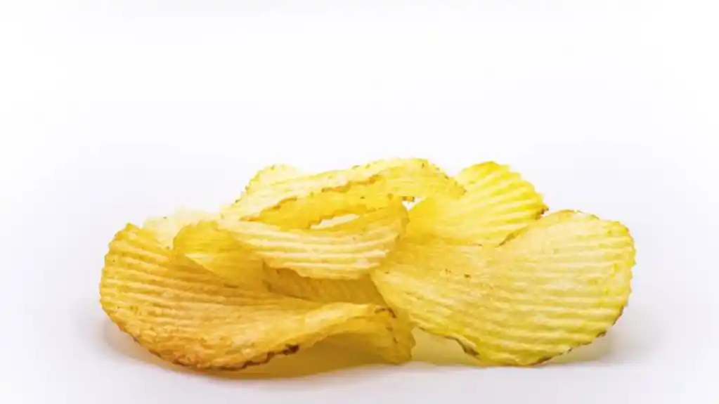 Zašto se NE MOŽEMO zaustaviti dok NE NESTANE cijela kesa čipsa?