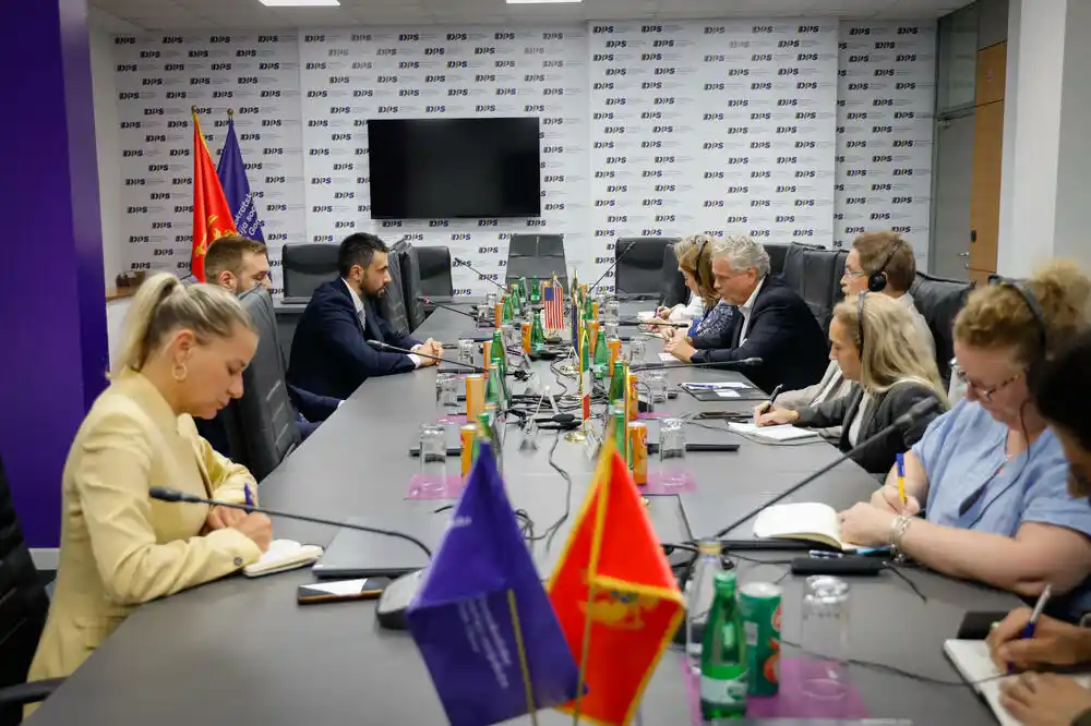 Živković na sastanku s Kvintom i šefom Delegacije EU: Nećemo dozvoliti urušavanje temeljnih vrijednosti Crne Gore