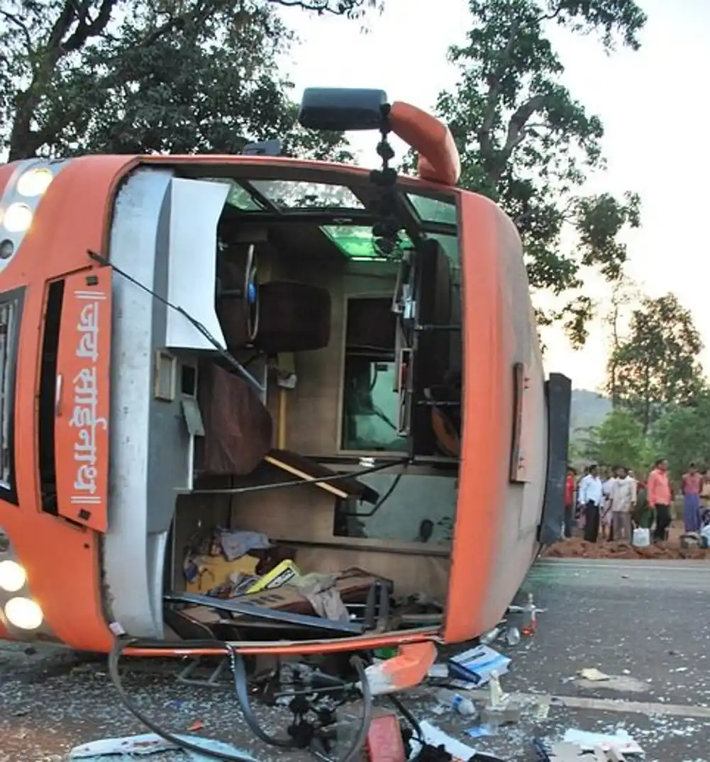 Autobus u Turskoj udario u ogradu, poginule tri osobe