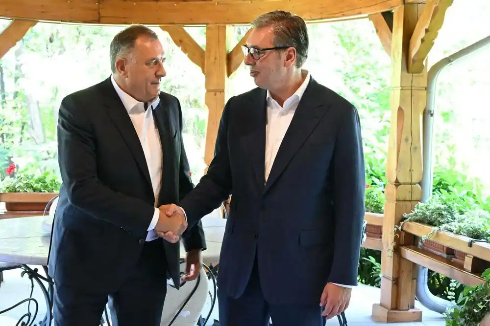 Dodik računa na Putina i Trampa