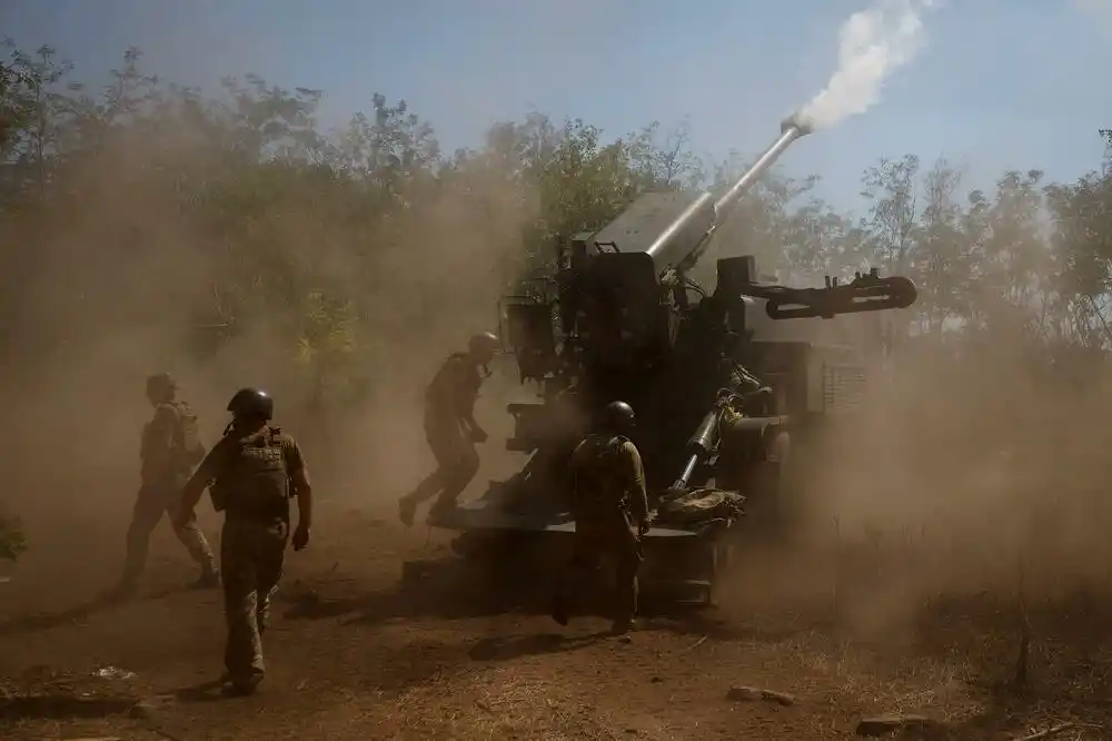 Dok Ukrajina i Zapad traže mirovne pregovore, Rusija obećava ofanzivu na jesen