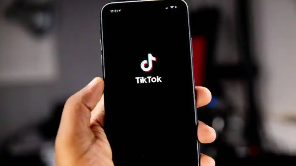 Doktori UPOZORAVAJU: Ovaj popularni TikTok trend ozbiljno UGROŽAVA vaše zdravlje