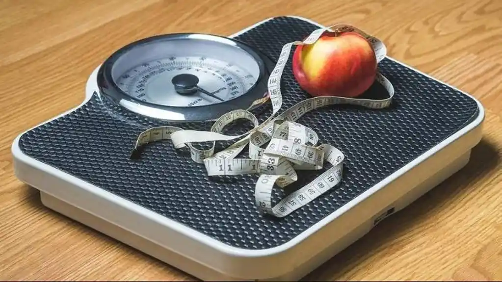 Efikasno sagorijevanje kalorija:  Evo kako izgubiti  PET  kilograma za samo  DVIJE sedmice