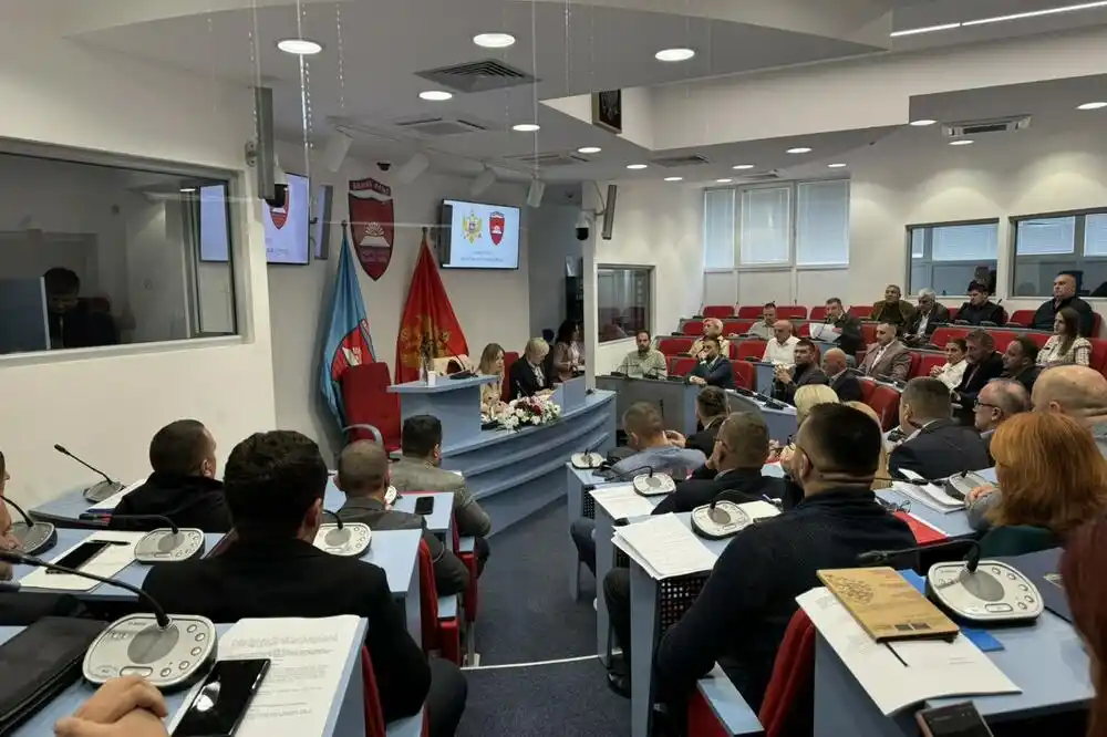 Inicijativa za oduzimanje nagrade Radovanu Karadžiću pred odbornicima krajem septembra