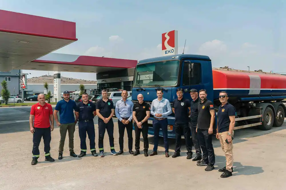 Jugopetrol donirao tri cisterne za prevoz vode Direktoratu za zaštitu i spašavanje MUP