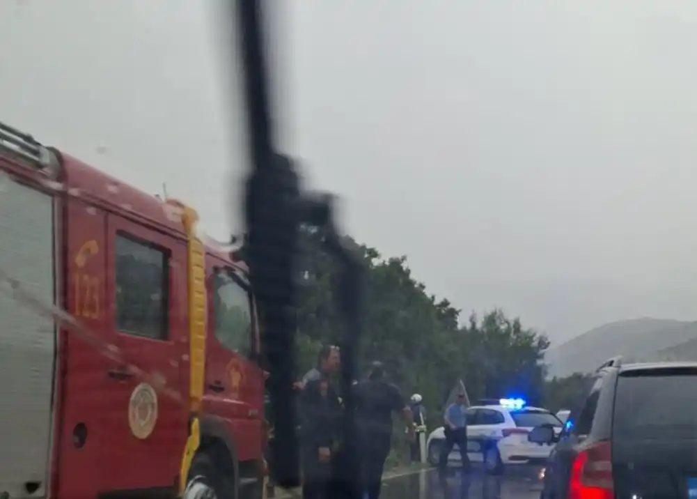 Pripadnici Vojske pružili pomoć povrijeđenima u udesu kod Nikšića