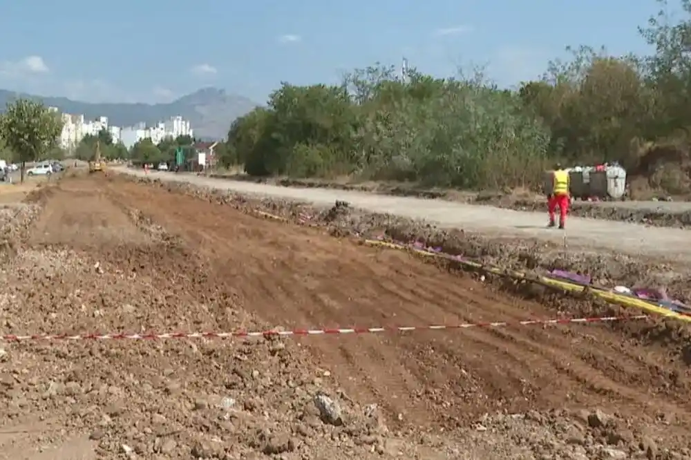 Radovi na Bulevaru Vojislavljevića teku usporeno