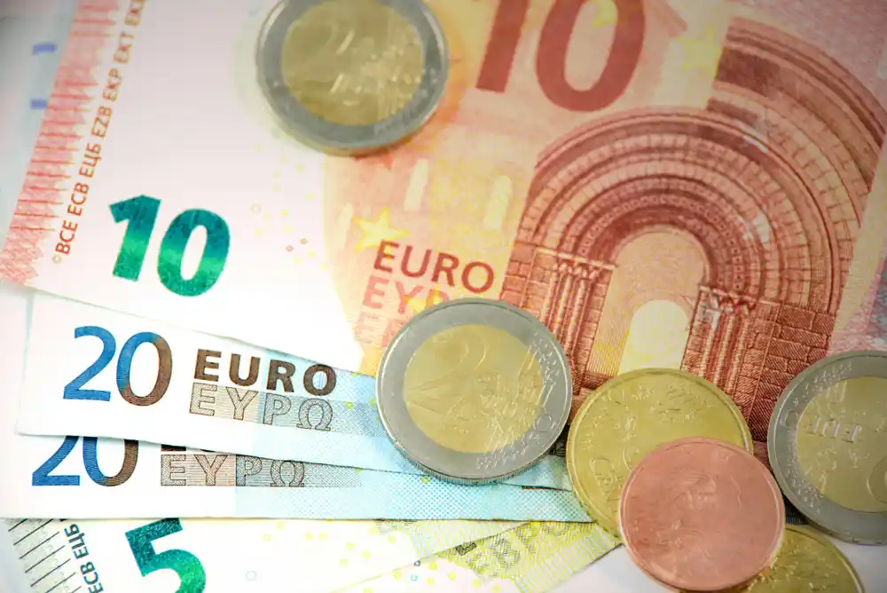 Socijalna pomoć porasla za četiri eura