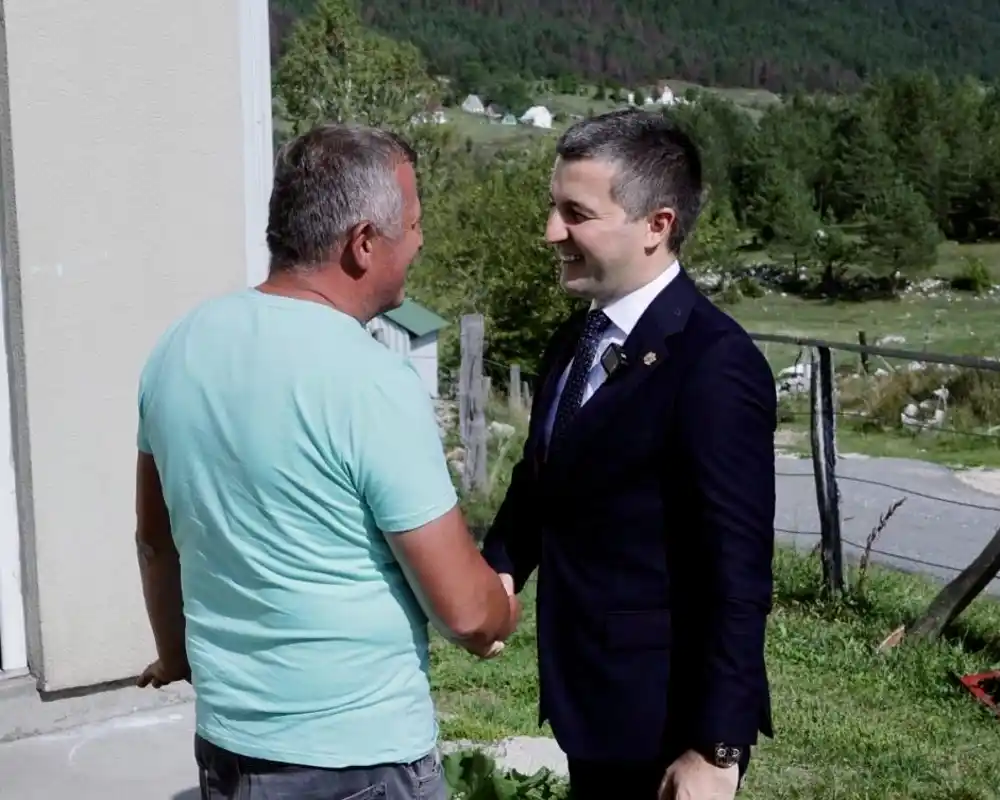 Bečić: Možete praviti opstrukcije ali ne možete zaustaviti volju naroda i odlučnost nadležnih