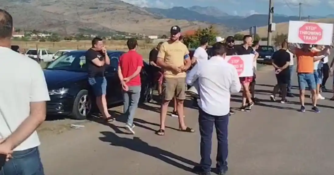Blokiran put ka Dinoši: Stanovnici ne daju gradnju pete sanitarne kade