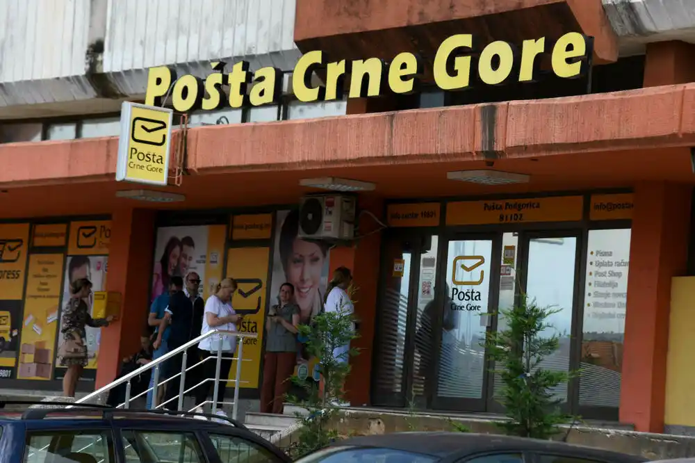 Deset članova u Dubaiju: Crnogorska delegacija jedna od najbrojnijih na zasjedanju Svjetskog poštanskog saveza