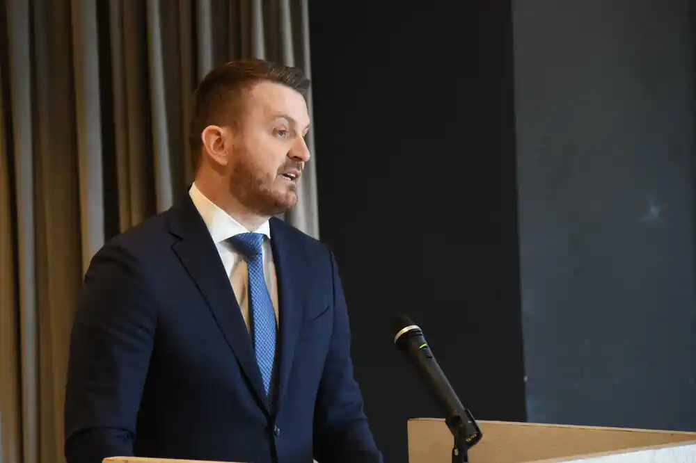 Dukaj: Poštovanje albanskog jezika temelj multietničkog društva, institucije da obezbijede da se napadi ne ponove