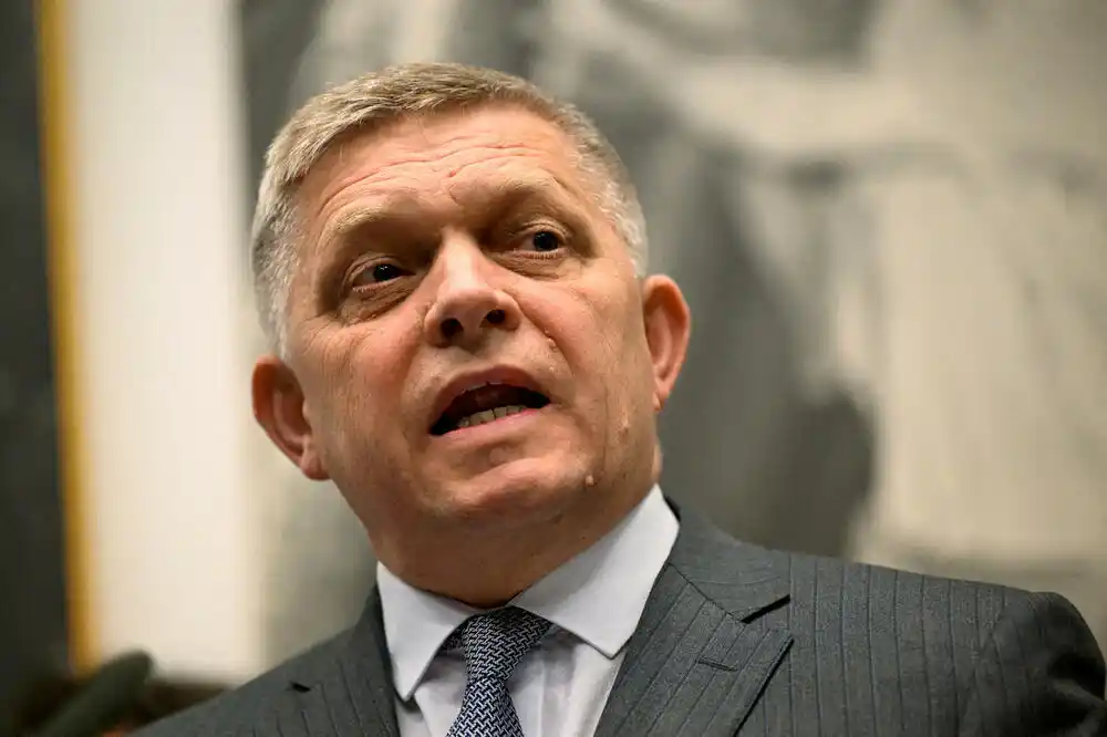 Fico najavio da će se nakon sastanaka sa Sijem i Putinom, sastati sa Zelenskim