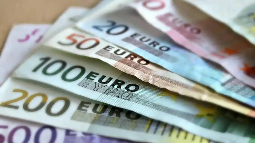Kašnjenje u ISPLATI staračkih naknada zbog KONTROLE dokumentacije