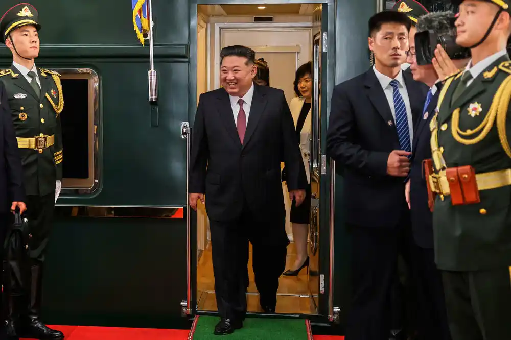 Kim Džong Un u Pekingu: Stigao sa kćerkom, mogućom nasljednicom