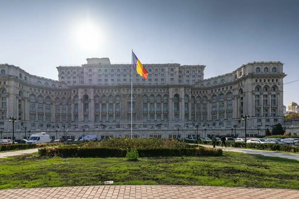 Koaliciona vlada Rumunije preživjela četiri glasanja o nepovjerenju
