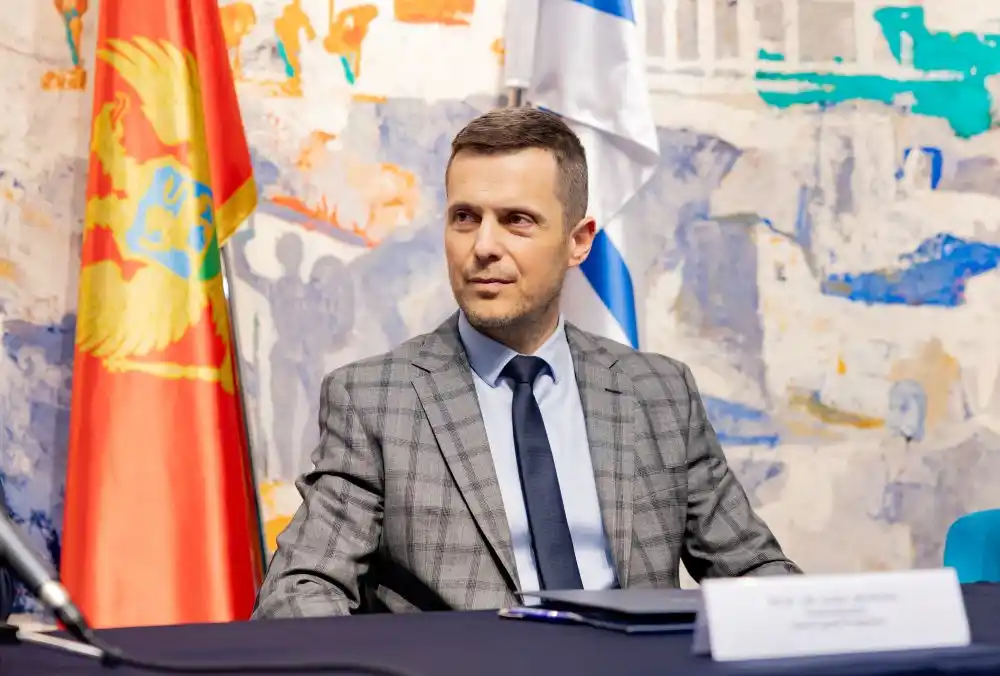 Mujović: Na pragu smo ekološke katastrofe, kolektor neophodan