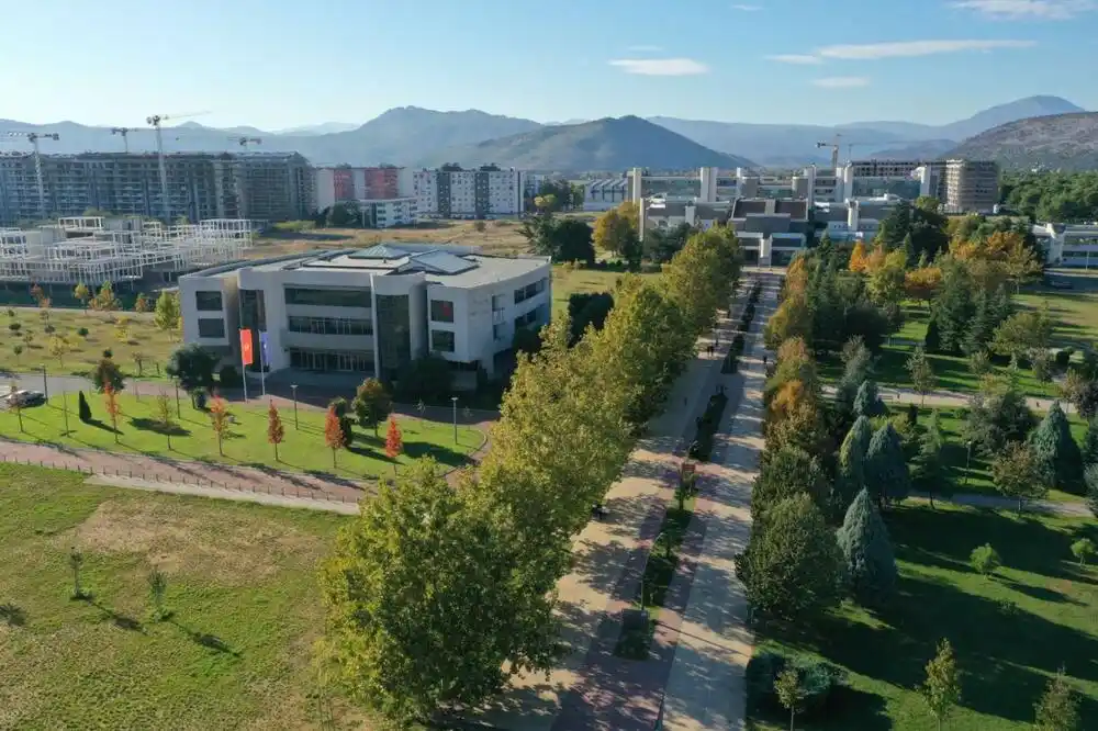 Na Univerzitetu Crne Gore od danas dostupno i online plaćanje studentskih obaveza