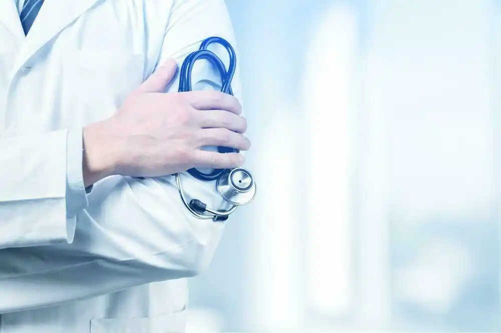 Platili usavršavanje 262 ljekara: Farmaceutske kuće u poslednje tri godine sponzorišu edukaciju zaposlenih KCCG-a