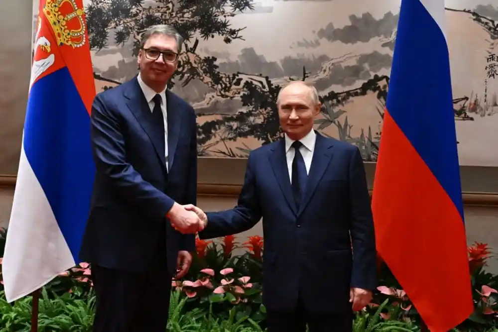 Putinov diplomata upozorava: Nije vam lako, zapad sprovodi strašne metode protiv Srbije